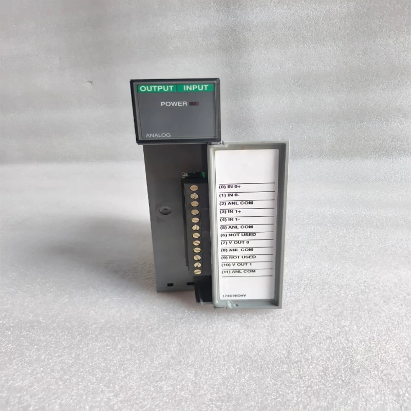 Allen-Bradley 1746-OB16 SLC 500 16-Point 24V DC Source Output Module thumbnail 7091